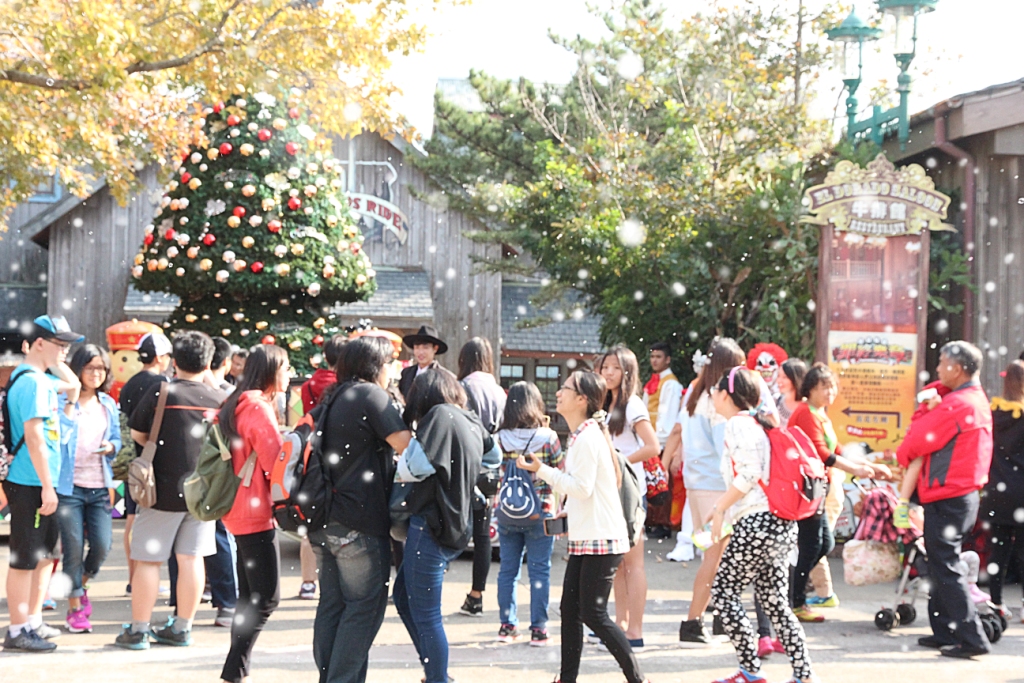 《活動》新竹聖誕節-2015冬天全台首場夢幻耶誕限定飄雪秀