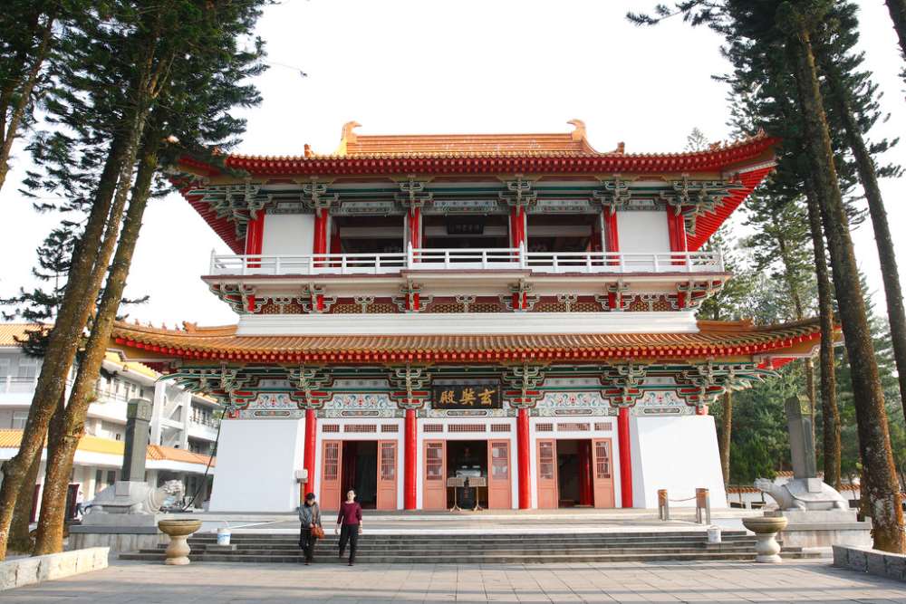 日月潭玄奘寺