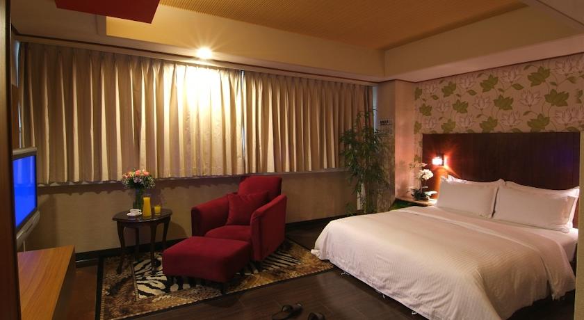 花漾時尚旅館(The Young Hotel)