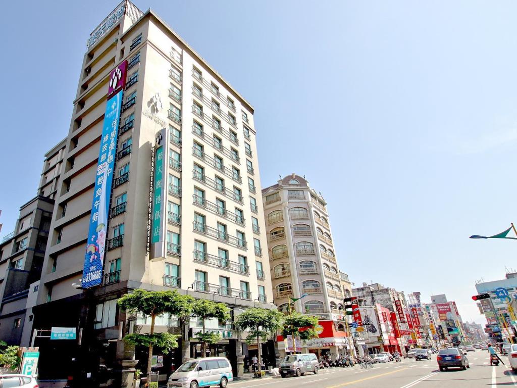 藍天麗池飯店(Azure Hotel)