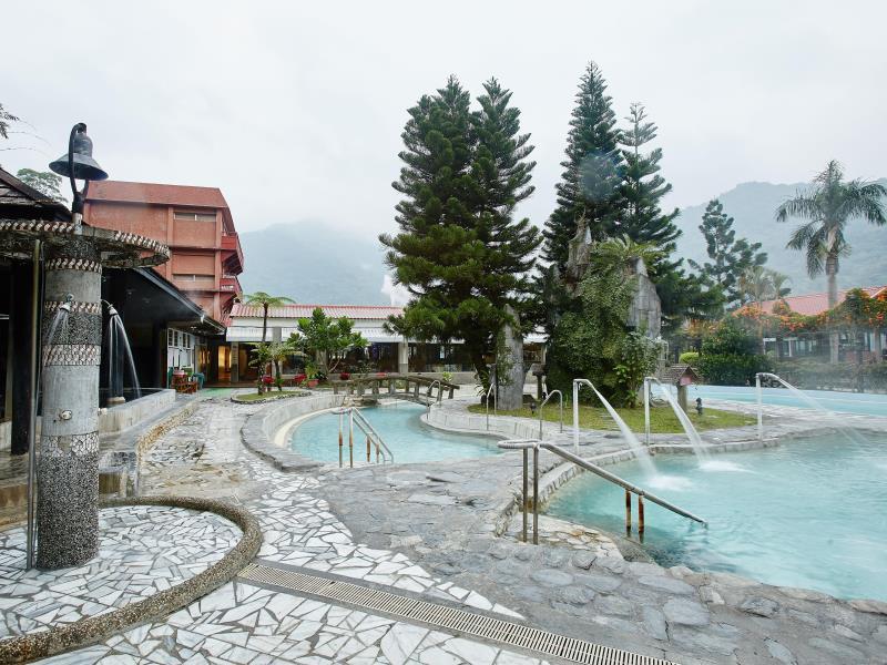 知本泓泉溫泉度假村(Rainbow Resort Hotel)