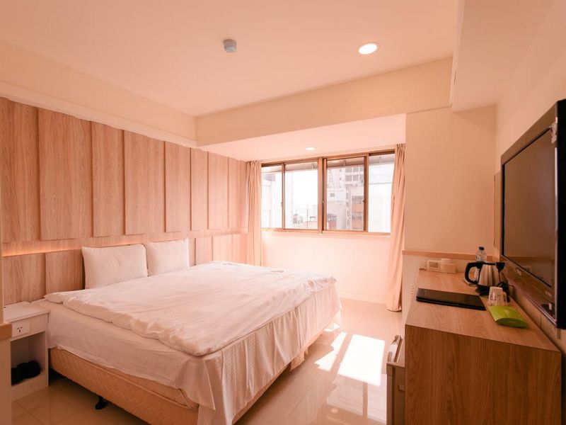 奇異果快捷旅店-站前一館(KIWI EXPRESS HOTEL-Taichung Station Branch 1)
