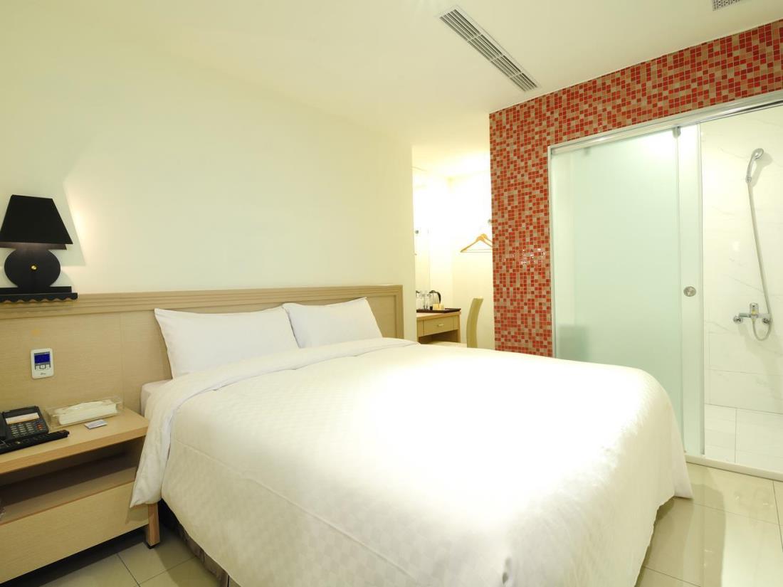 安可旅店(Bravo Hotel)