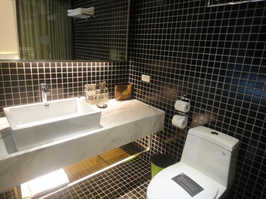 凡登 東棧商務旅店(Vendome East Inn)