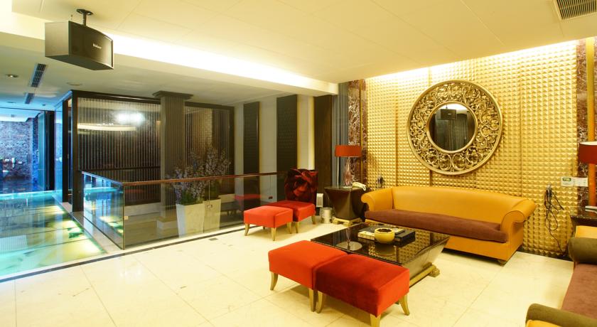 皇冠商務汽車旅館(Formosa Crown Hotel)