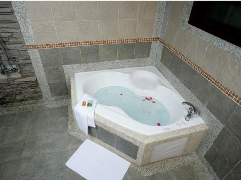 娜嚕彎渡假景觀木屋民宿(Nalu Wan Villa)