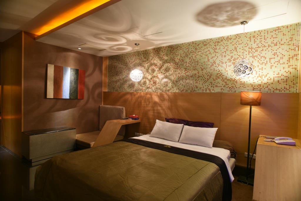 依戀探索承德旅館(Elovers Motel)