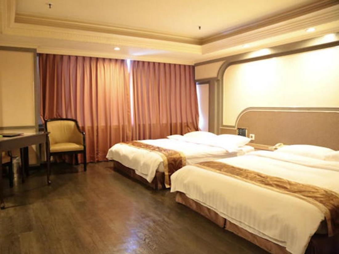 寶華商旅(First Plaza Hotel)