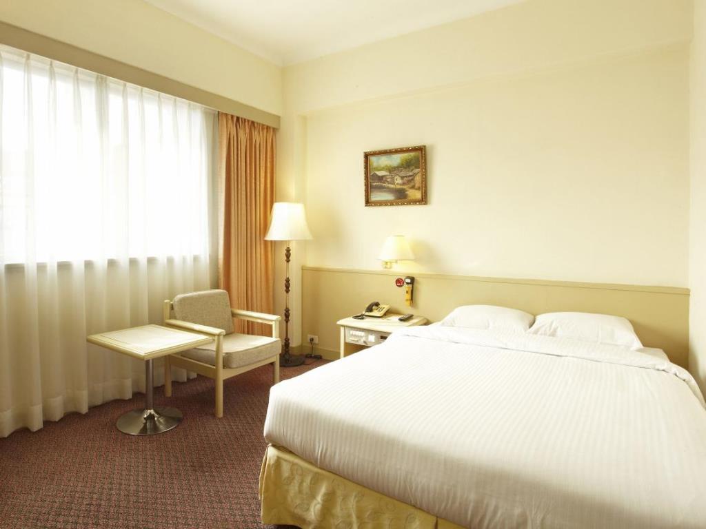 國王大飯店(Emperor Hotel)