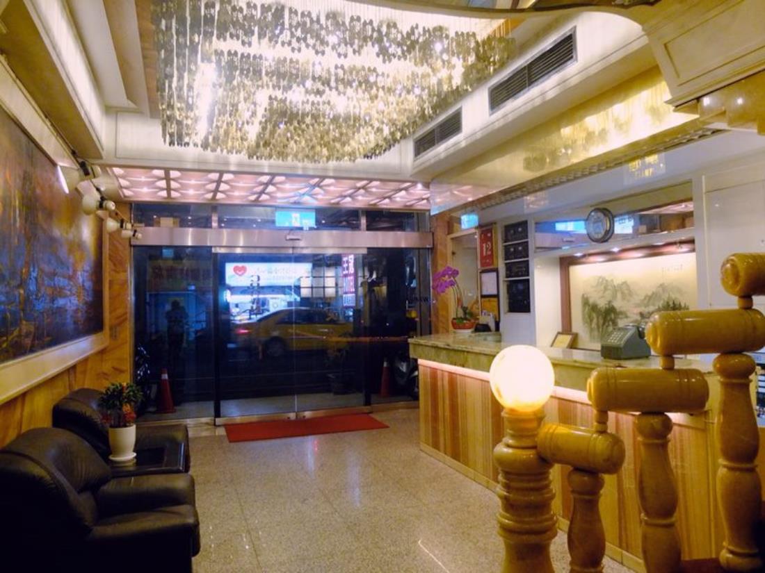 王冠大飯店(Crown Hotel)