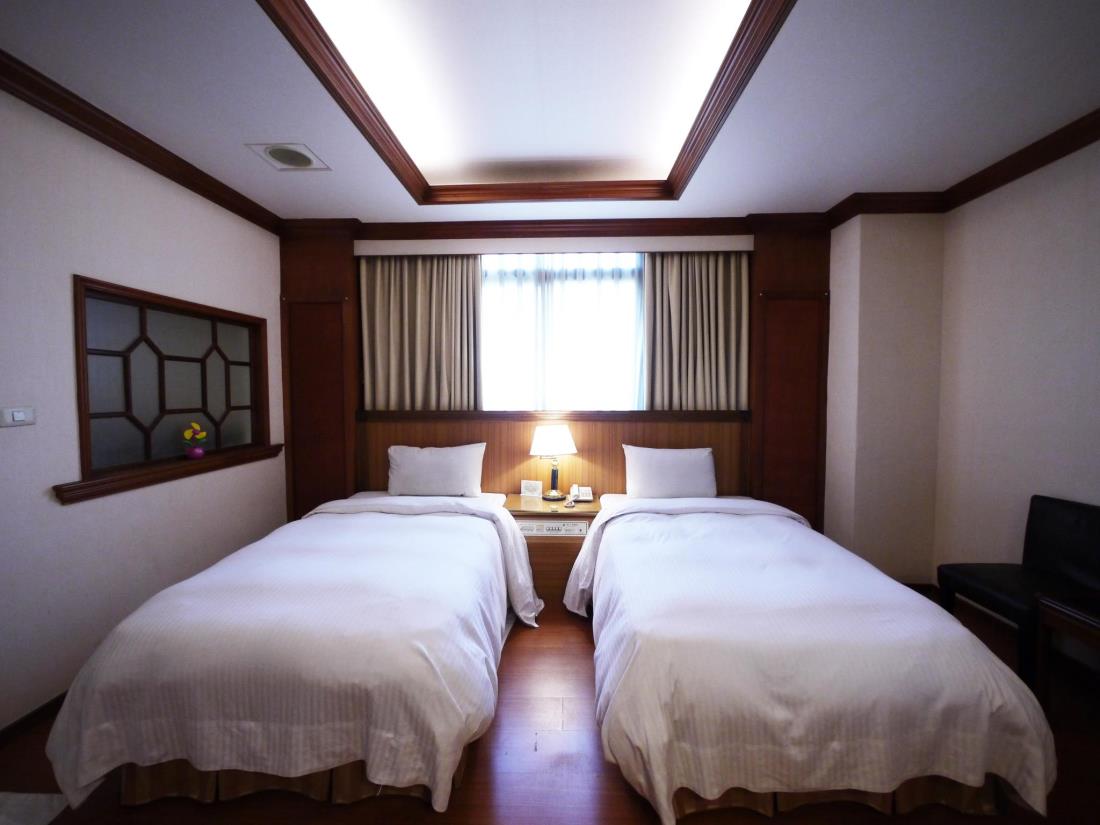帝王大飯店(Emperor Hotel)