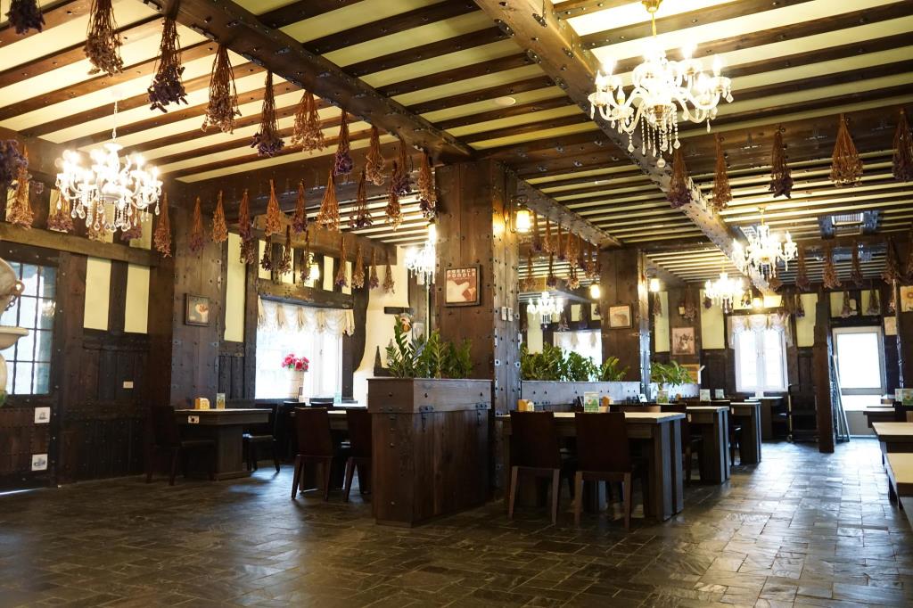 凡賽斯(Vanse Hotel)