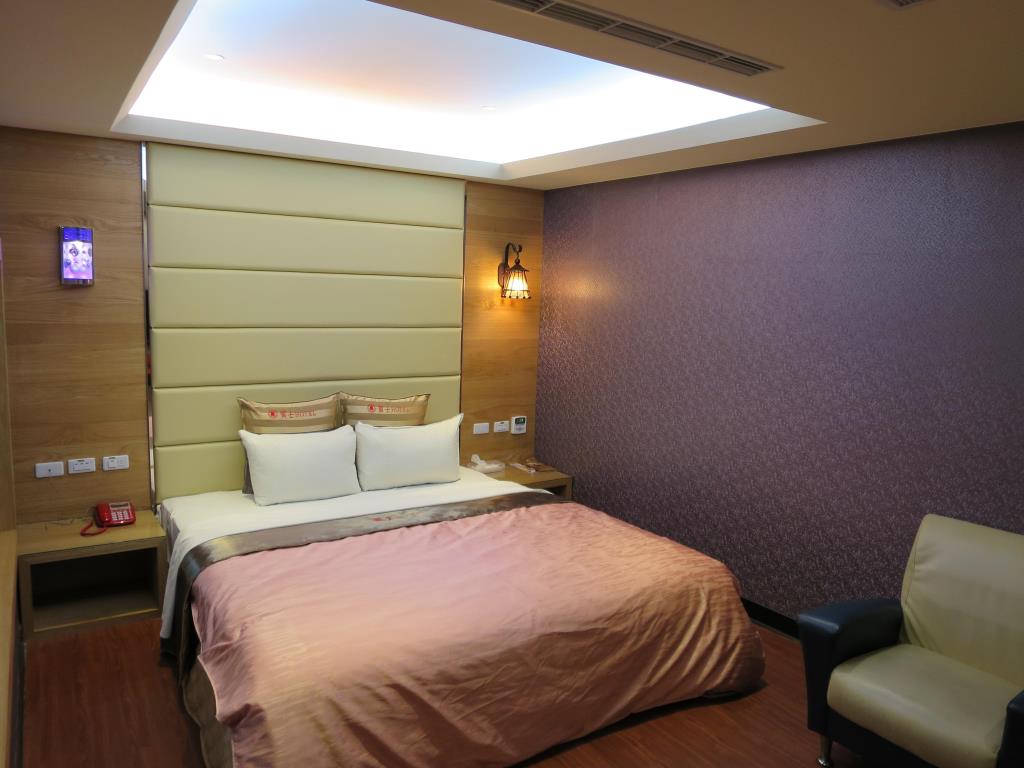 賓士旅館(Benz Hotel)