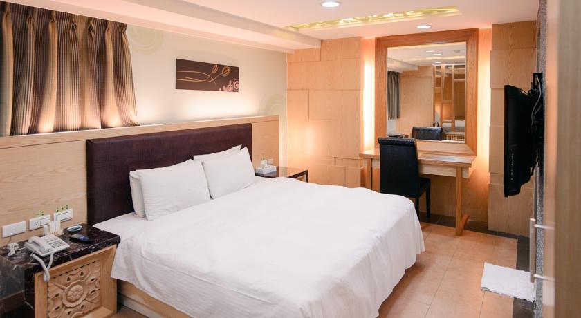 v(Beethoven Express Hotel)