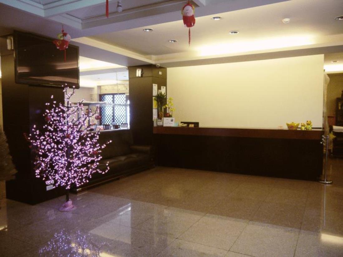 意文大飯店(E Moon Hotel)