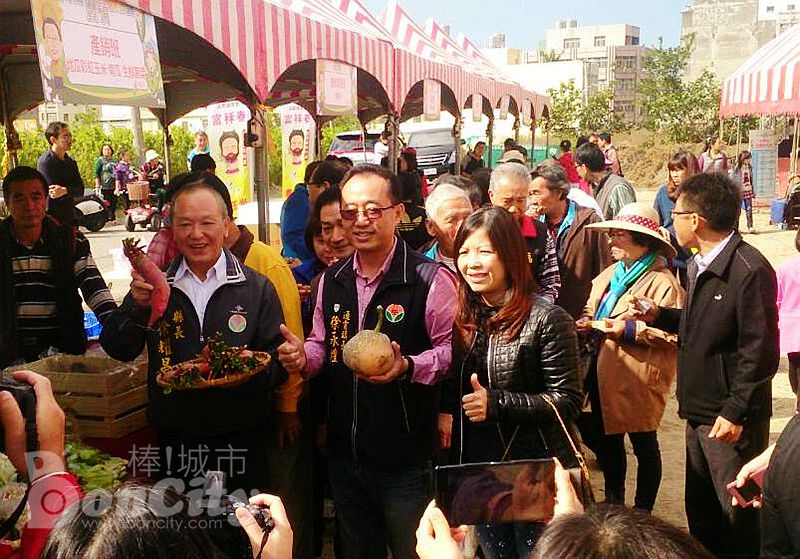 《旅遊》苗栗賞花吃美食-2015通霄農濃冬藏豐碩體驗營－彩虹玉米及拔蘿蔔體驗產業文化活動人潮湧入破歷年紀錄