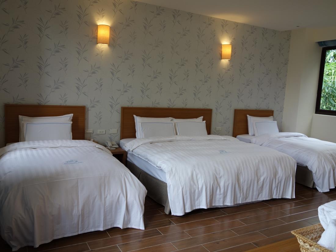 兩腳詩集概念旅館(Footprint Inn)