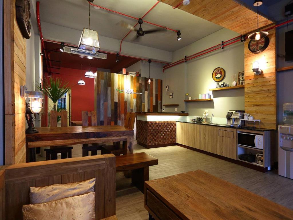 角舍背包客棧(Corner House)