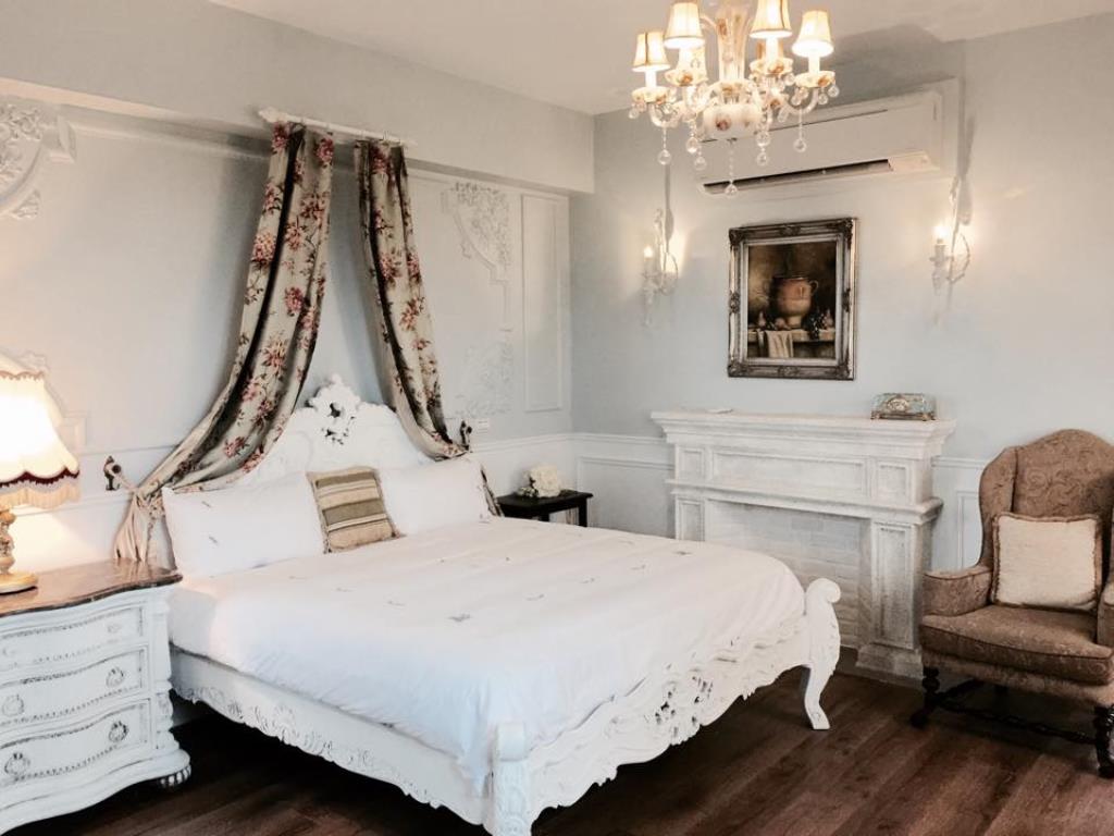 法國小古堡(Hotel Chateau de France)