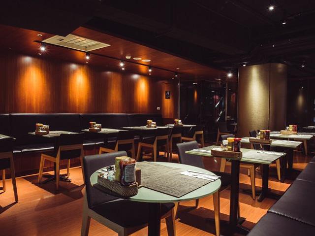 M One Café
