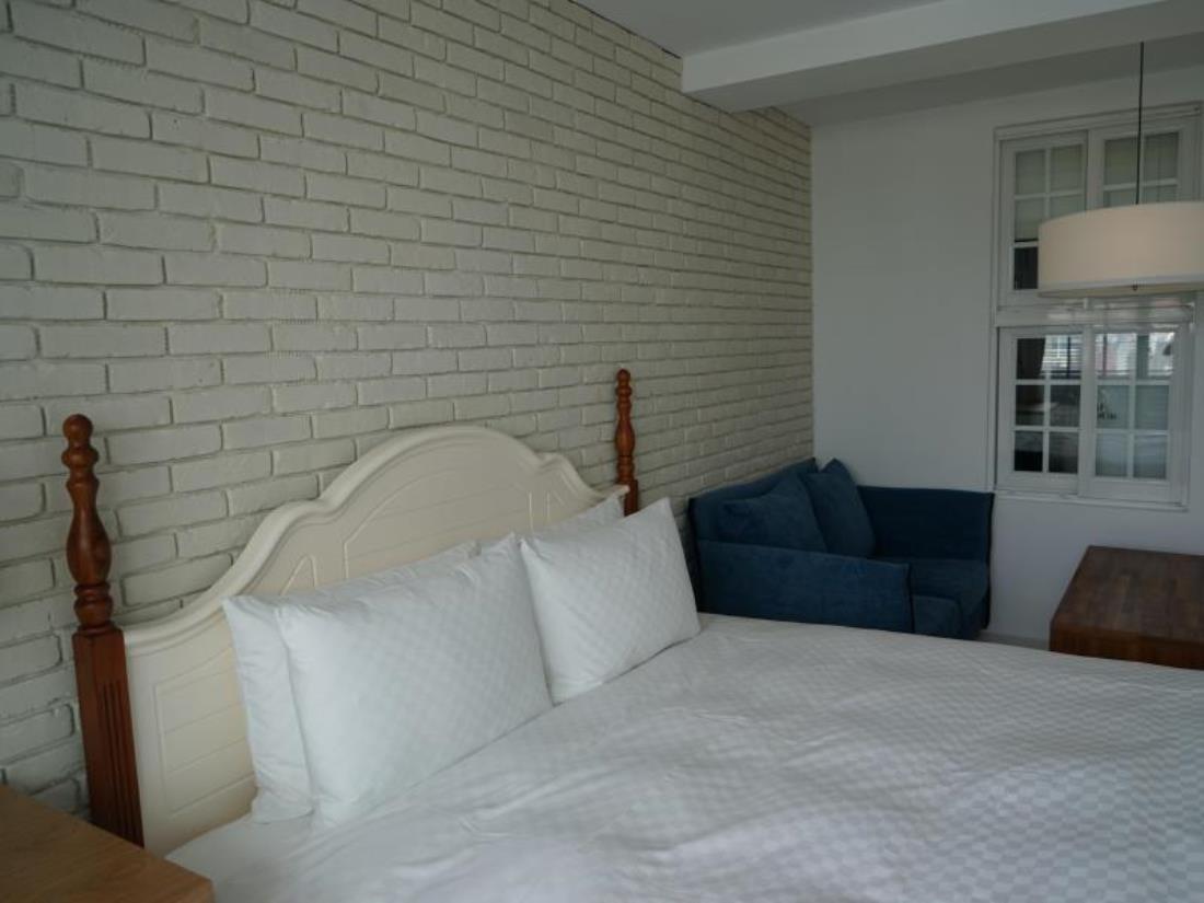 4 Design Inn