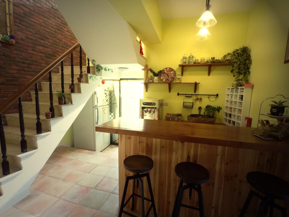 屋頂上的星塵(Stardust Inn)