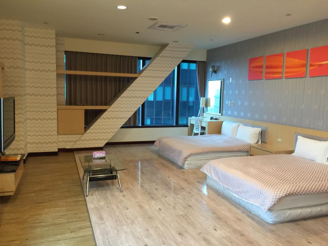 高雄85夜景旅宿(85 Traveler Holiday Service Apartment)