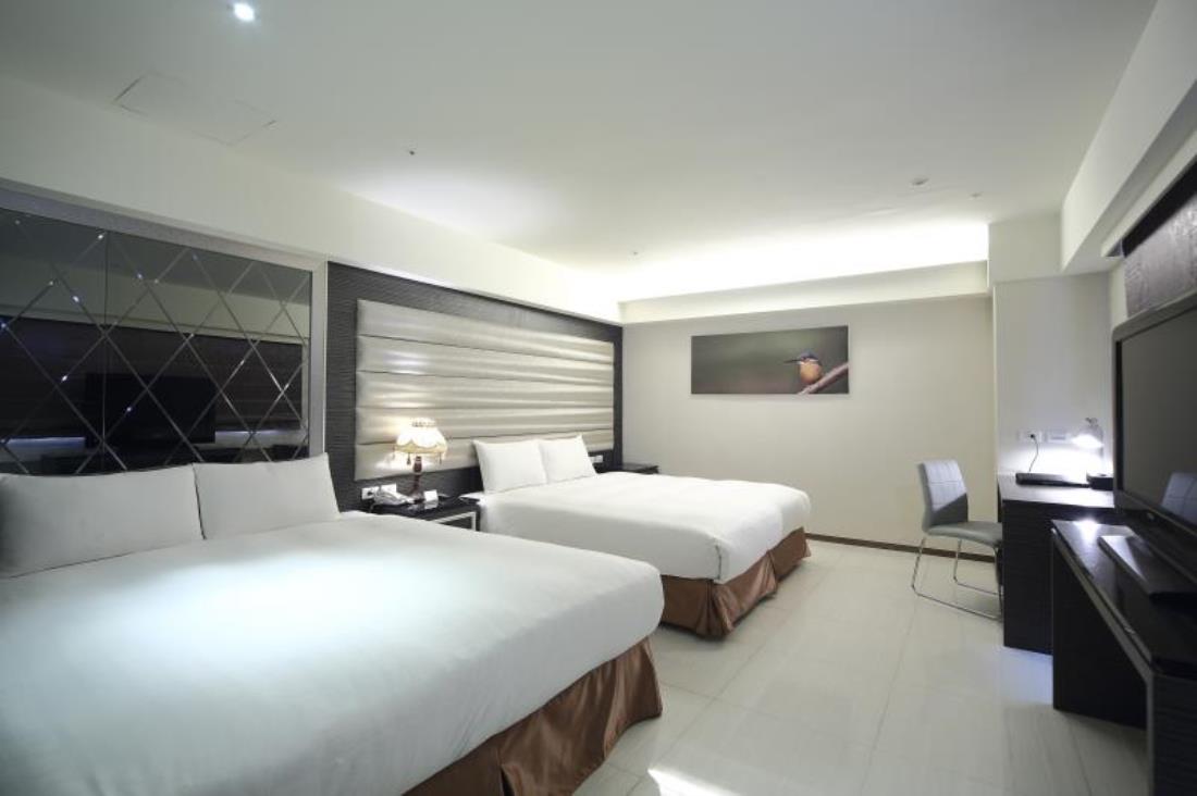 鳥巢商旅七賢館(Nest Hotel)