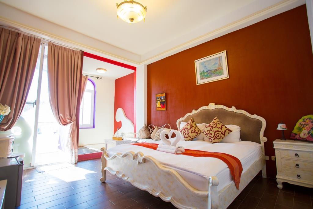 戀戀莎堡茄子堡(Hotel Castilla De Amour- Eggplant Castle)