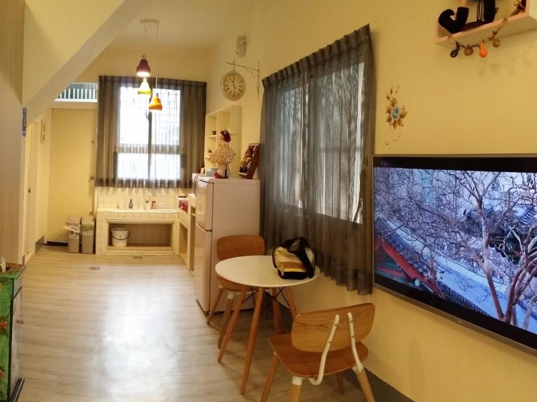 水晶彩繪小屋(Shui-Jing Hostel)