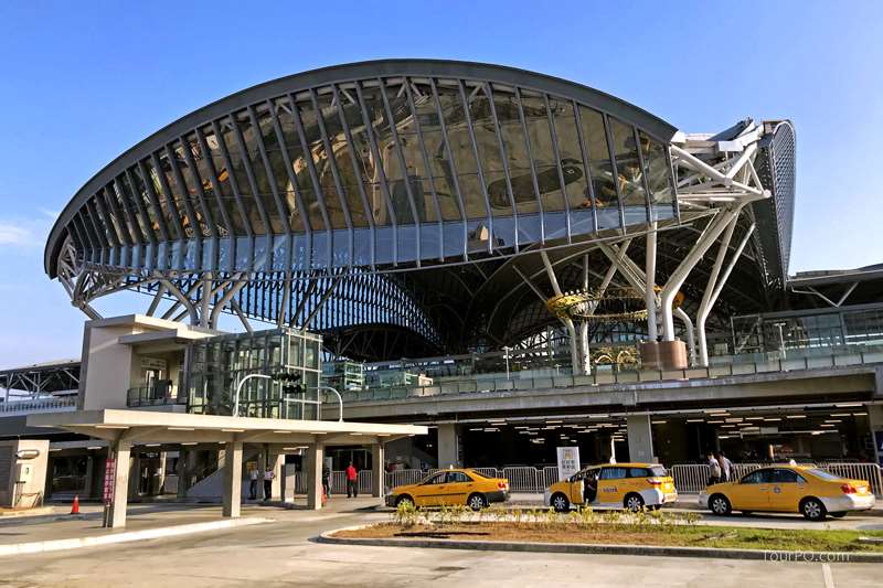 台中火車站-熱門打卡景點、全台唯一三代同堂車站