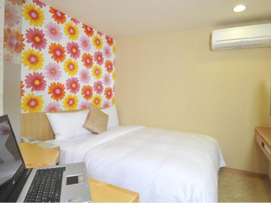 富康精采旅店(Hotel Color)