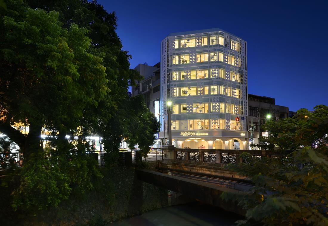 新盛橋行旅(Shin Sei Bashi Hotel)