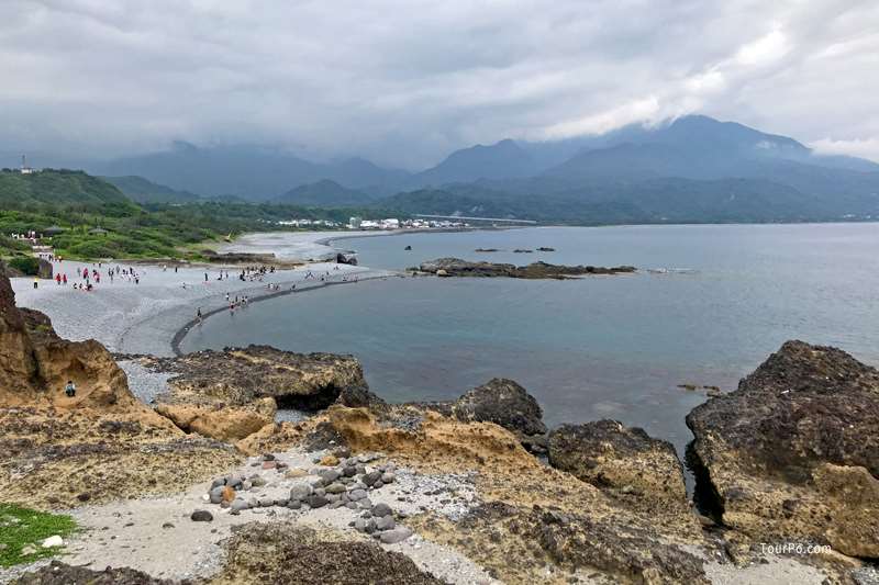 東部海岸國家風景區三仙台-海蝕地形、三仙台燈塔、跨海拱橋