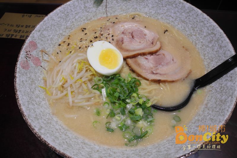 【台中美食推薦】大里美食-道地日式拉麵-月見拉麵ラーメン Tsukimi RAMAN