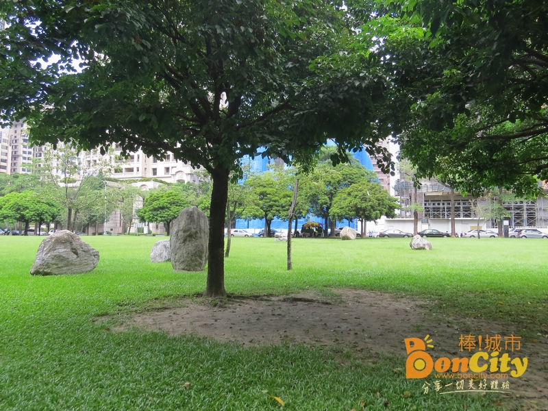 夏綠地公園