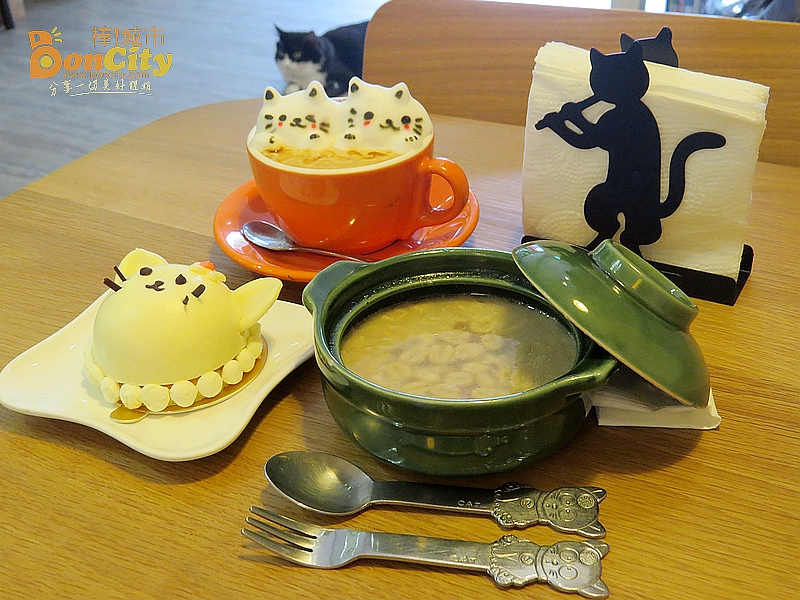 「貓‧旅行咖啡輕食館」喜歡旅行與擁有貓兒夥伴的窩心小天地，喵推薦！