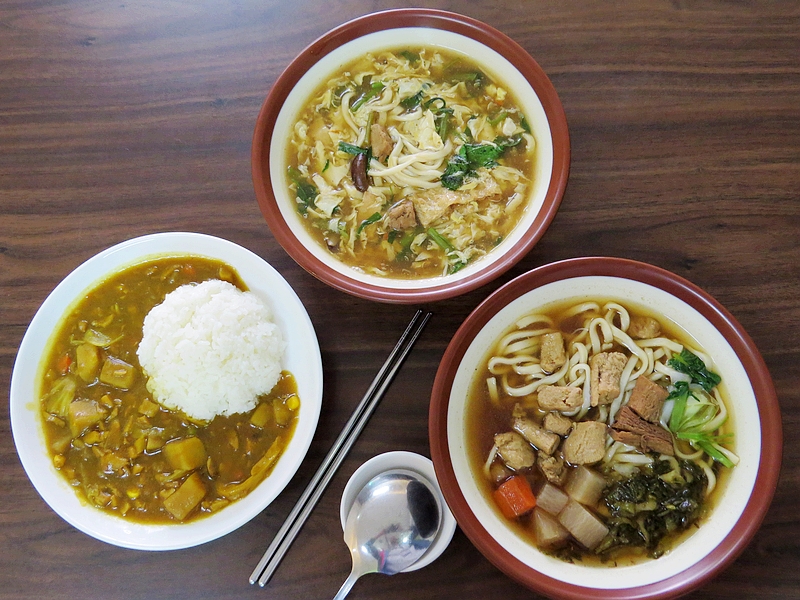 來來素食(精誠店)(台中西區素食餐廳)