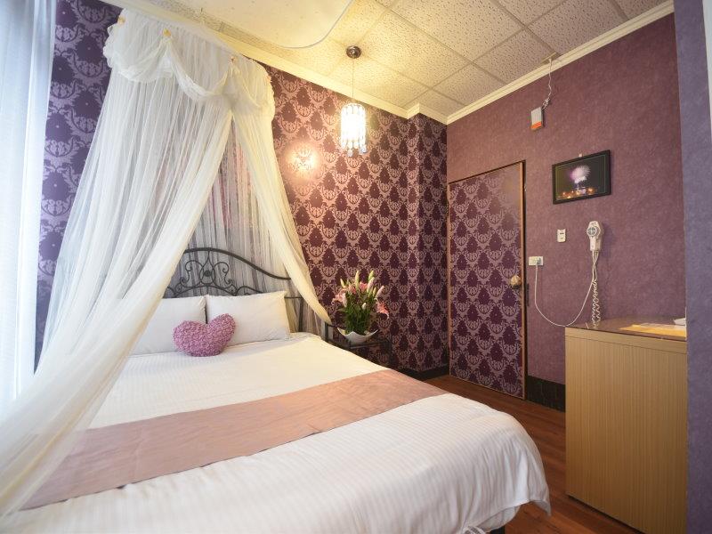 日月情旅民宿(Sun Moon Love Hotel)
