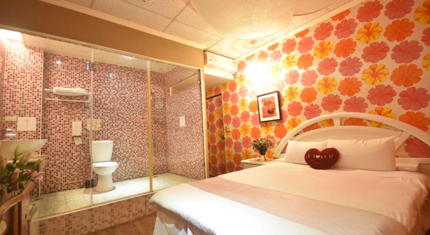 日月情旅民宿(Sun Moon Love Hotel)