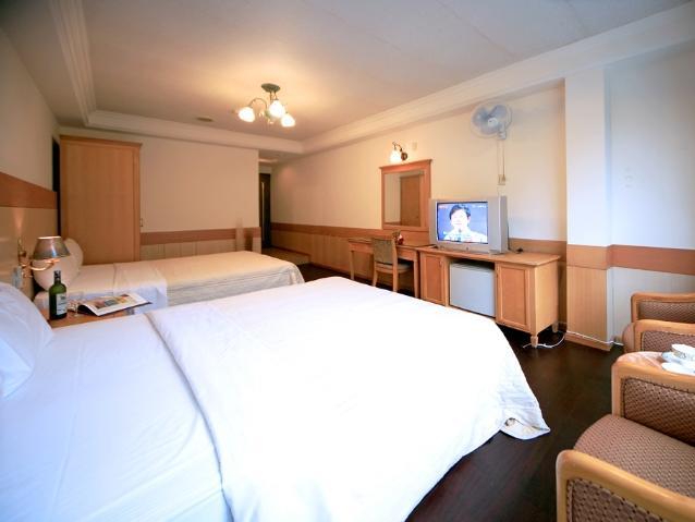 廬山溫泉名廬假期大飯店(Ming Lu Holiday Hotel)