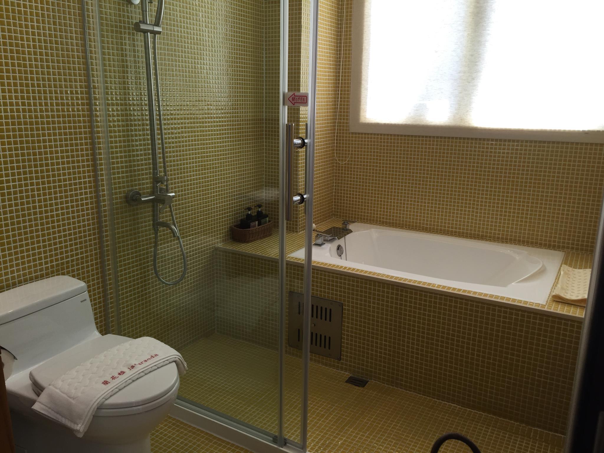 蘭花楹海景民宿(jacaranda house B&B )
