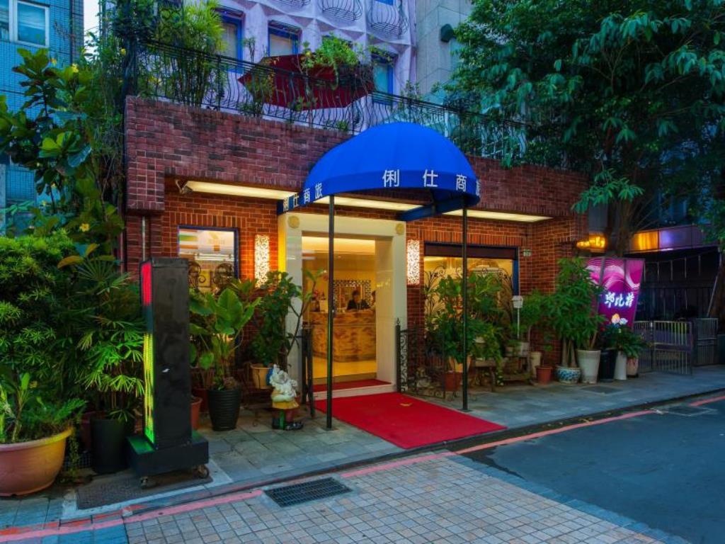 Liz Hotel