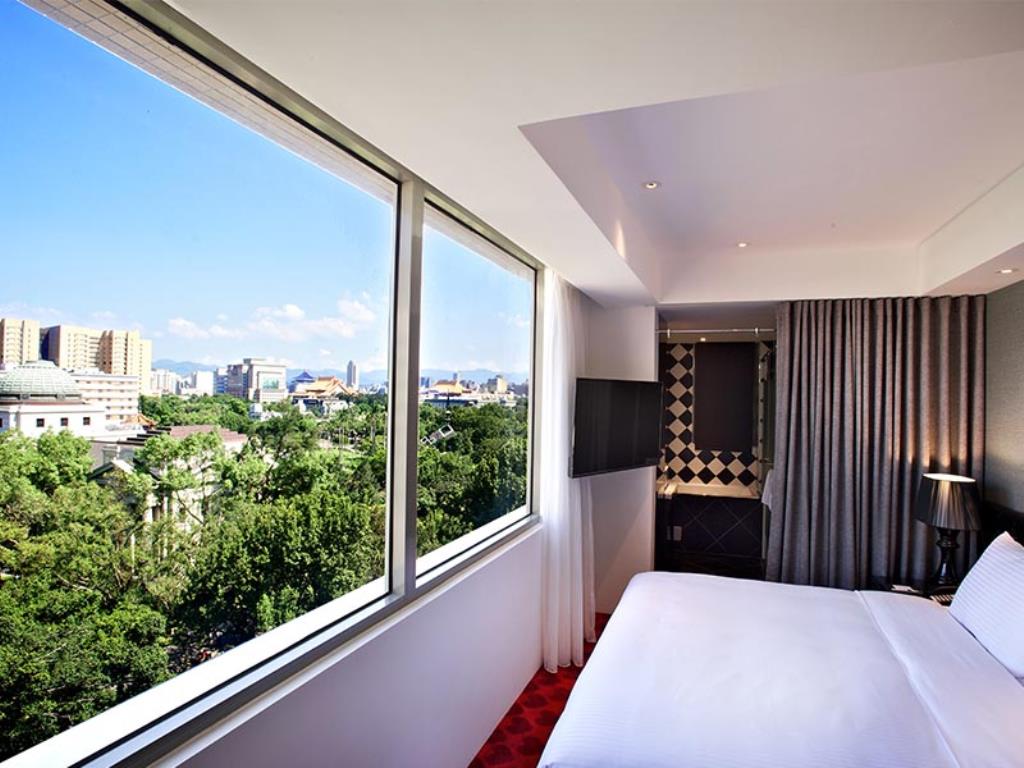 Hotel MEZI