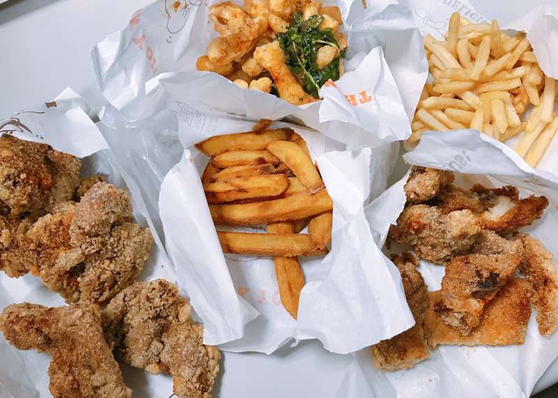 隱藏版三角骨鹽酥雞(原新和街鹽酥雞)-刷醬炸雞超銷魂｜內含菜單｜台中南區美食小吃