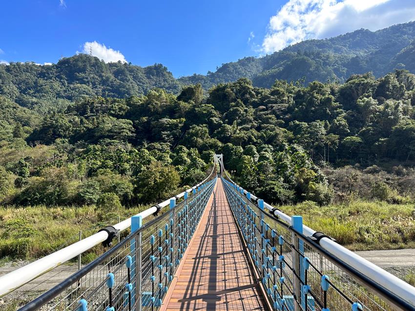 白鹿吊橋，台中最長美橋