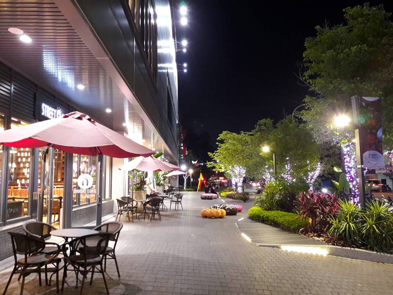 台中秀泰廣場站前店，舒適的閱讀環境-小書房/電影院/兒童遊樂園