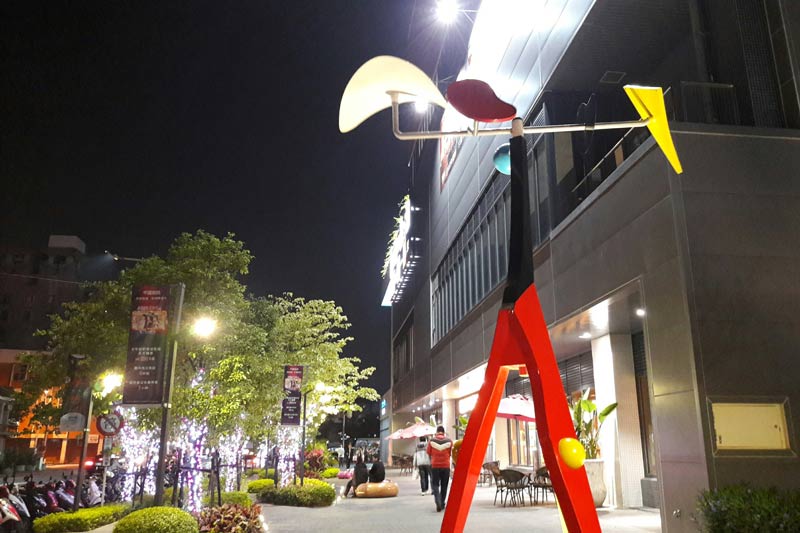 台中秀泰廣場站前店，舒適的閱讀環境-小書房/電影院/兒童遊樂園