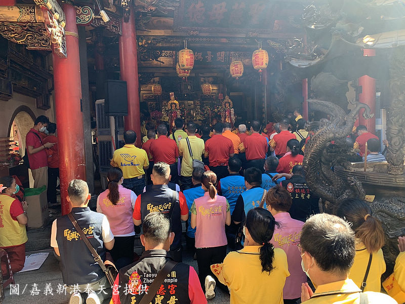 2020年「大甲媽祖繞境進香新港奉天宮」.為防疫，時空彷彿拉回33年前祭典