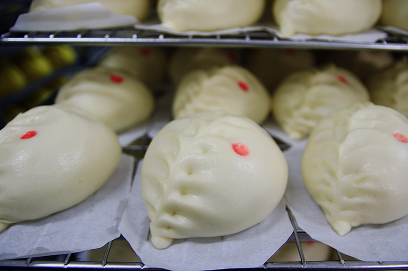 品包子 包子饅頭店｜草屯必吃銅板美食小吃｜招牌人氣竹筍鮮肉包、芝麻包